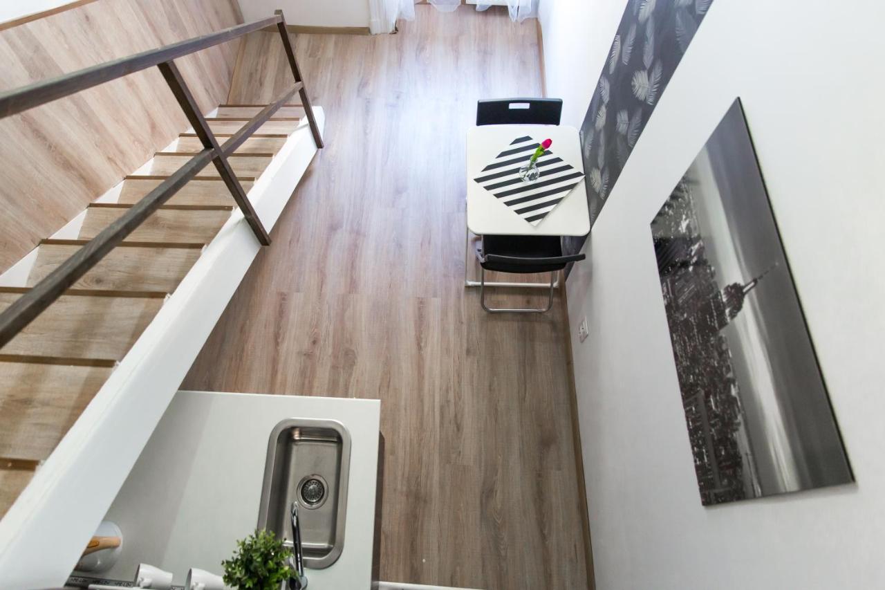 Central Budget Lofts Apartment บูดาเปสต์ ภายนอก รูปภาพ