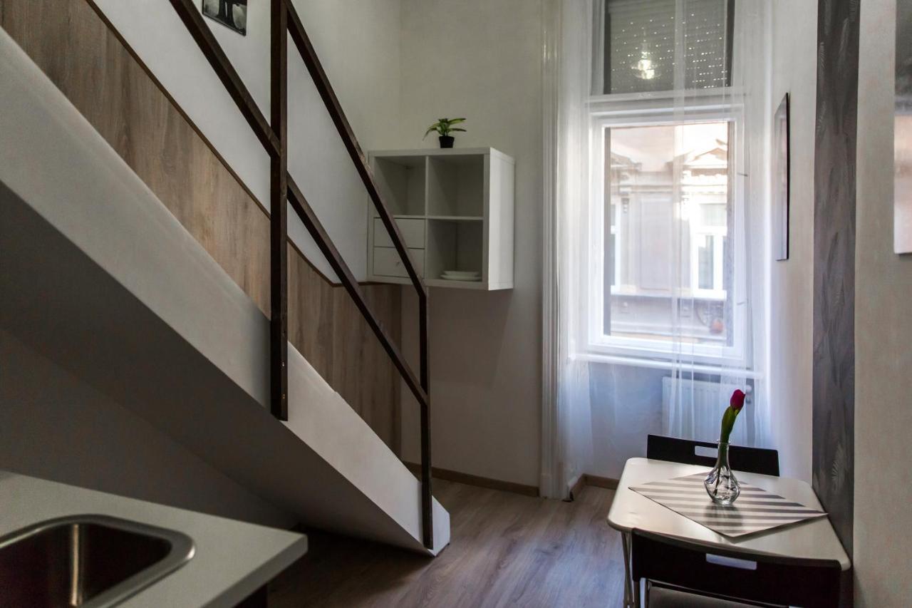 Central Budget Lofts Apartment บูดาเปสต์ ภายนอก รูปภาพ