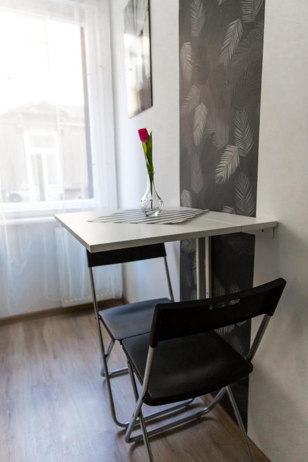 Central Budget Lofts Apartment บูดาเปสต์ ภายนอก รูปภาพ