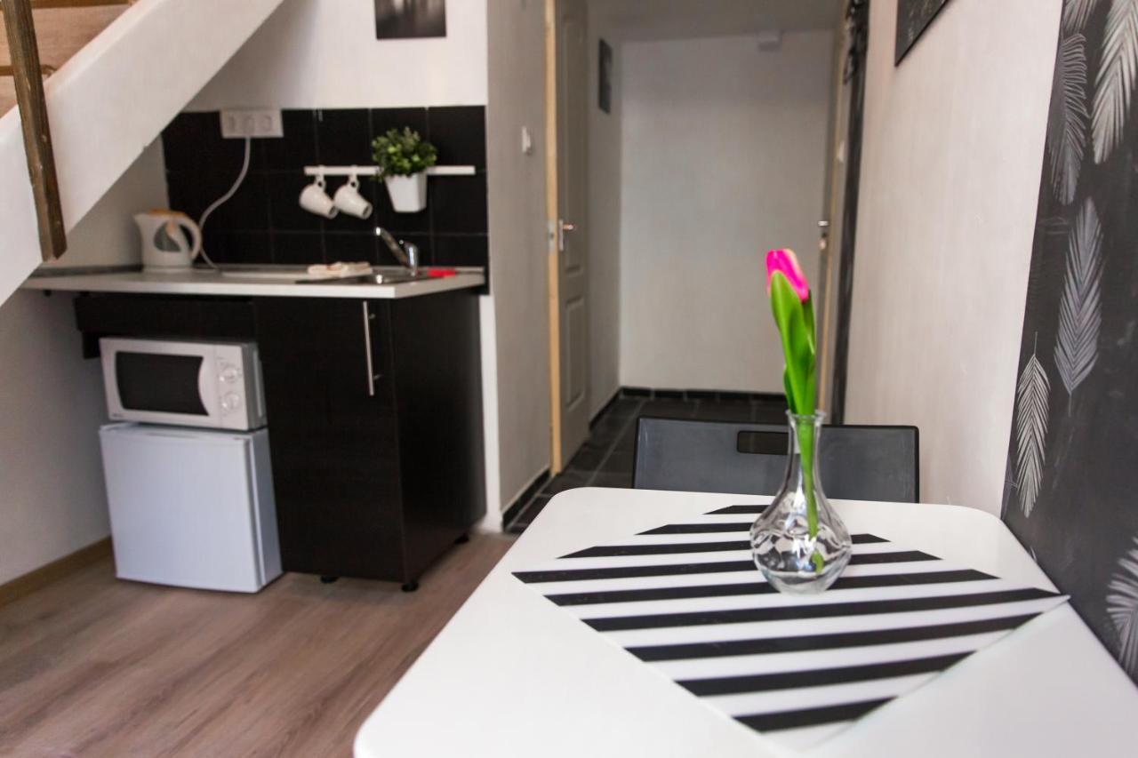 Central Budget Lofts Apartment บูดาเปสต์ ภายนอก รูปภาพ