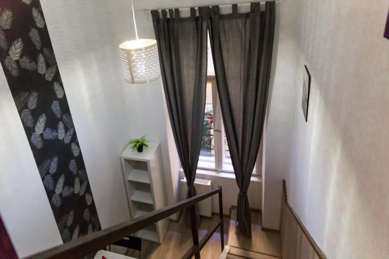 Central Budget Lofts Apartment บูดาเปสต์ ภายนอก รูปภาพ